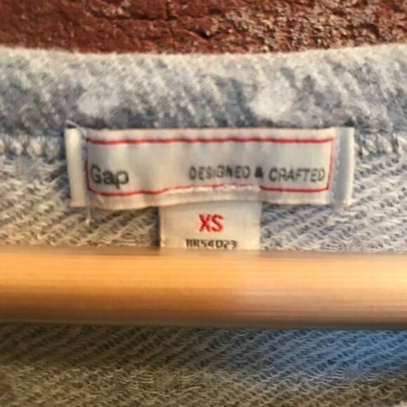 Gap High/Low Sweatshirt   - Picture 4 of 5